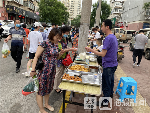 向阳街道规范临时摊点群301个摊位满足万名居民生活所需