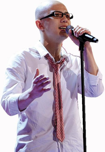 直通春晚:“好声音”平安晋级光头遭调侃