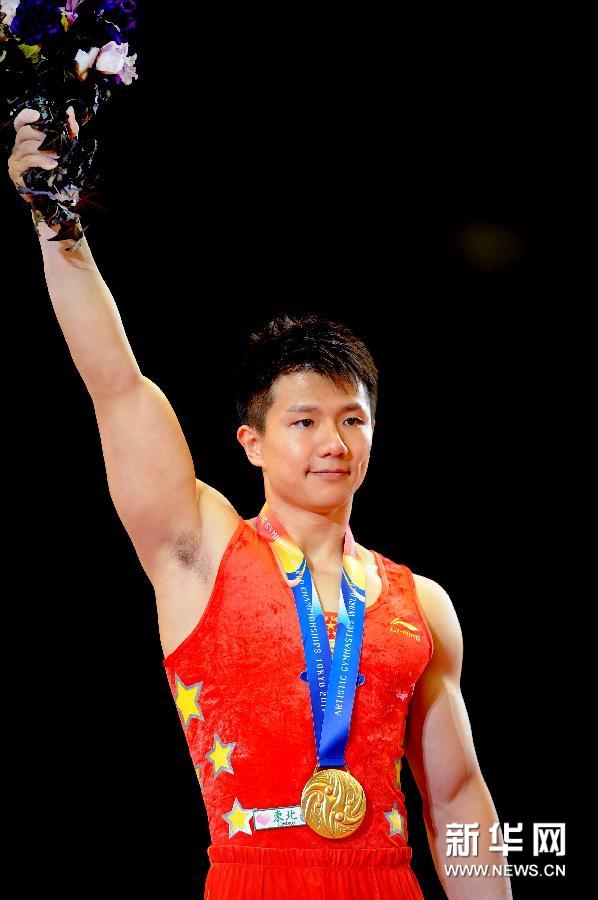 吊环王陈一冰在15日进行的体操世锦赛单项决赛中成功卫冕,摘得个人
