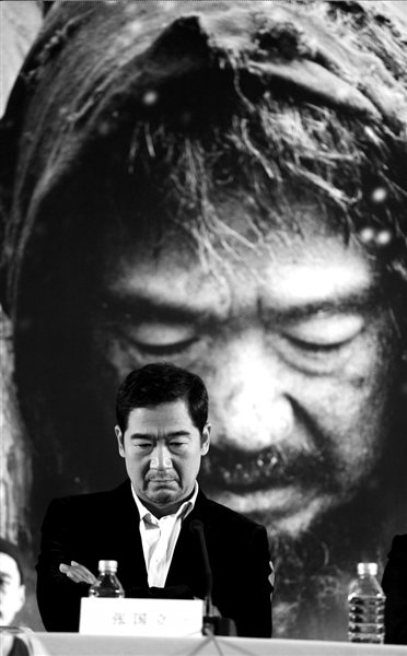 《一九四二》首映 冯小刚:历史不断重演