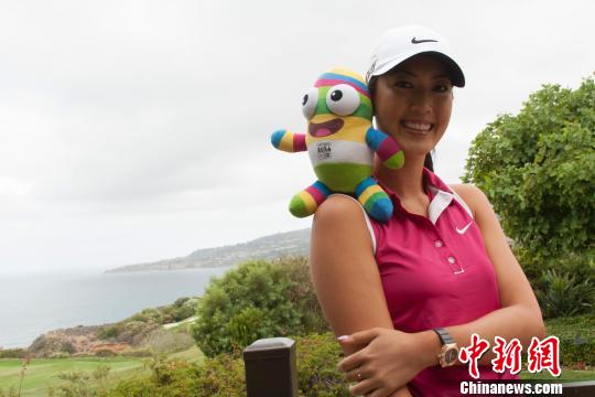 韩裔美国美女高尔夫球员魏圣美任青奥会大使(图) 韩裔美国美女高尔夫球员魏圣美任青奥会大使(图)